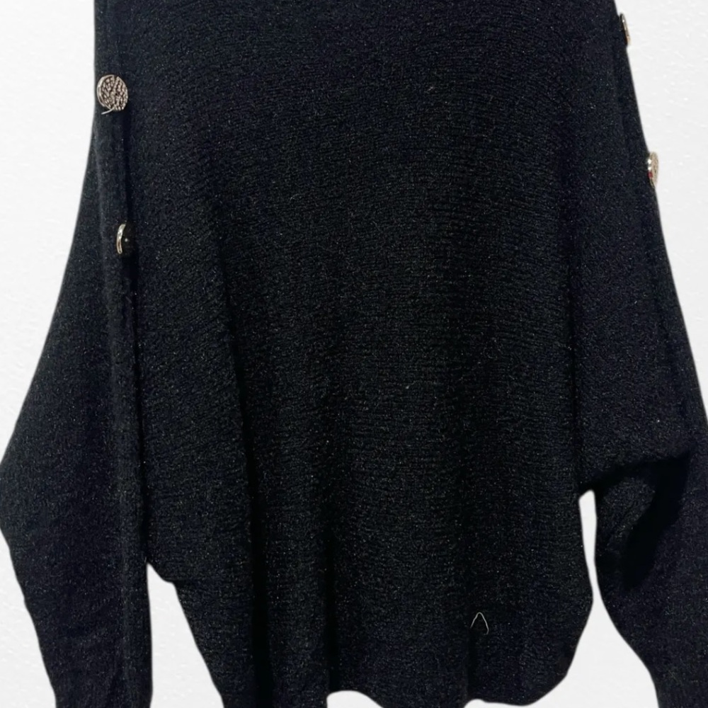 MADE IN ITALY Elegant Beige Sweater with Button Accents - Picture 4 of 7